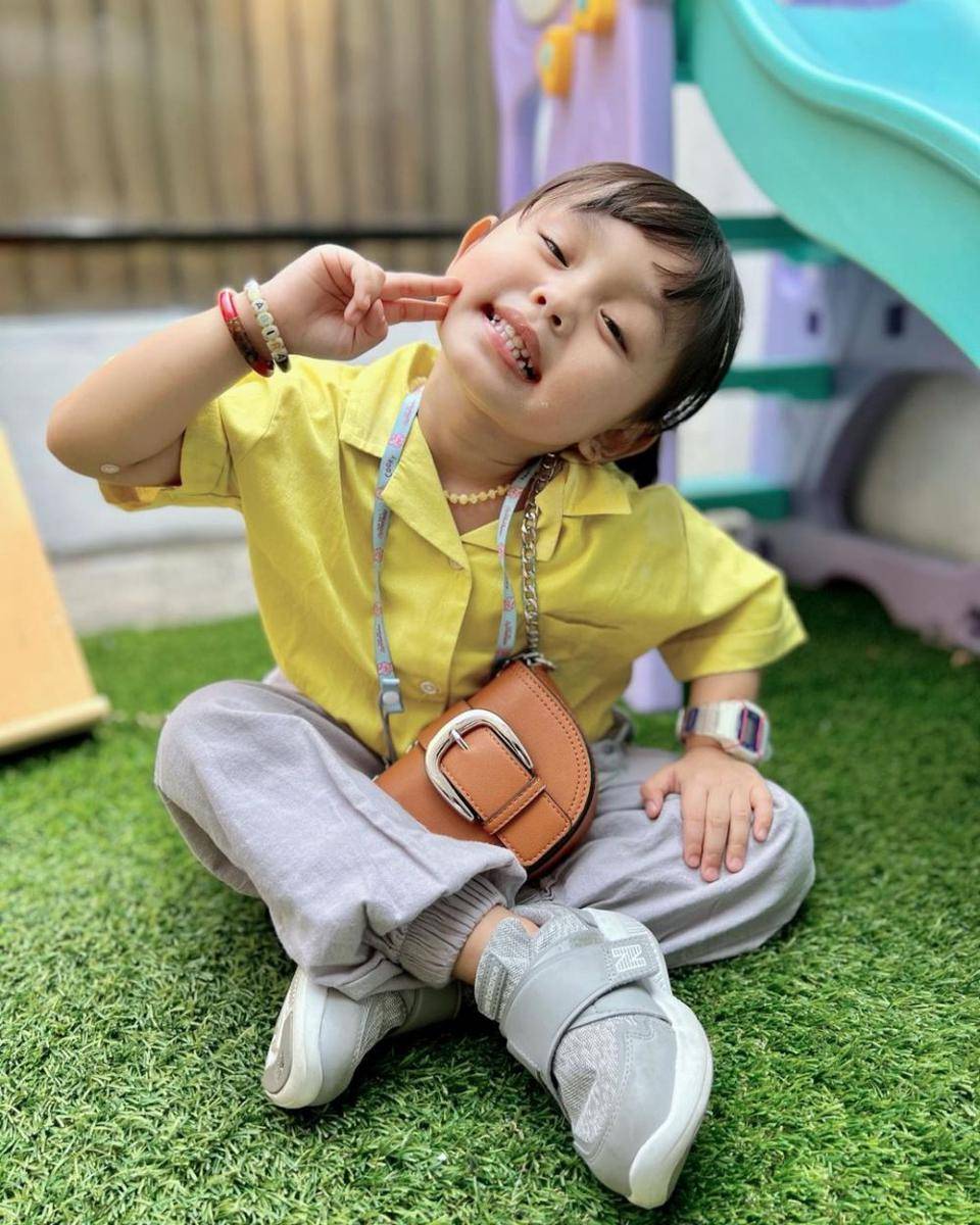 inspirasi gaya OOTD anak ala Shabira Alula (instagram.com/shabiraalula)