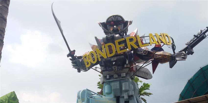 potret maskot robot Taman Wisata Bonderland Malang (facebook.com/wisatamurahmlg)