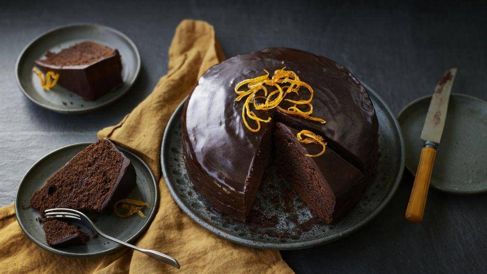 ilustrasi chocolate orange cake (www.bbc.co.uk/Justine Pattison)