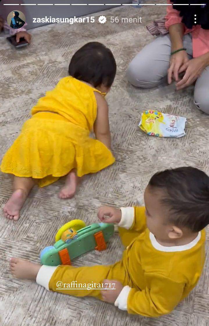 playdate geng yellow (instagram.com/zaskiasungkar15)