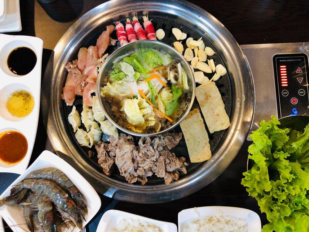 ilustrasi masakan hot pot (unsplash.com/Reimond de Zuñiga)