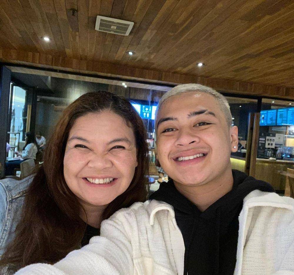 potret Bastian Steel dan mama (instagram.com/monalisasitorus)