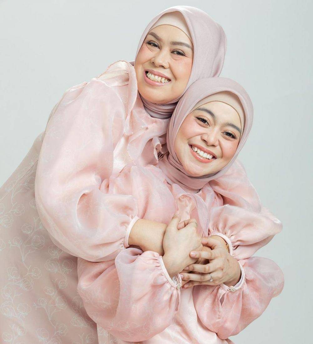 potret Lesty Kejora dan ibu (instagram.com/lestykejora)