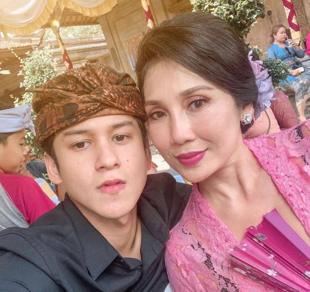 potret Antonio Blanco Jr dan ibu (instagram.com/antonioblancojr)