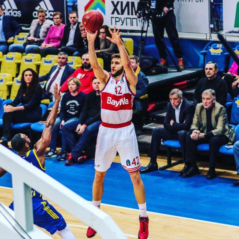 Maxi Kleber saat berseragam Bayern Munich (instagram.com/maximilian.kleber)