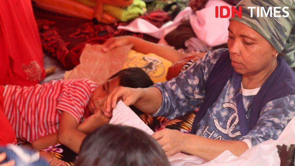 Suasana Pasar Gembrong Pasca Kebakaran pada Minggu, 24 April 2022 malam. (IDN Times/Fauzan)