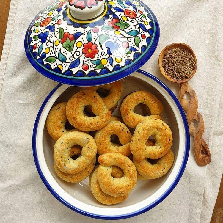 ka'ak (instagram.com/kavepeople)