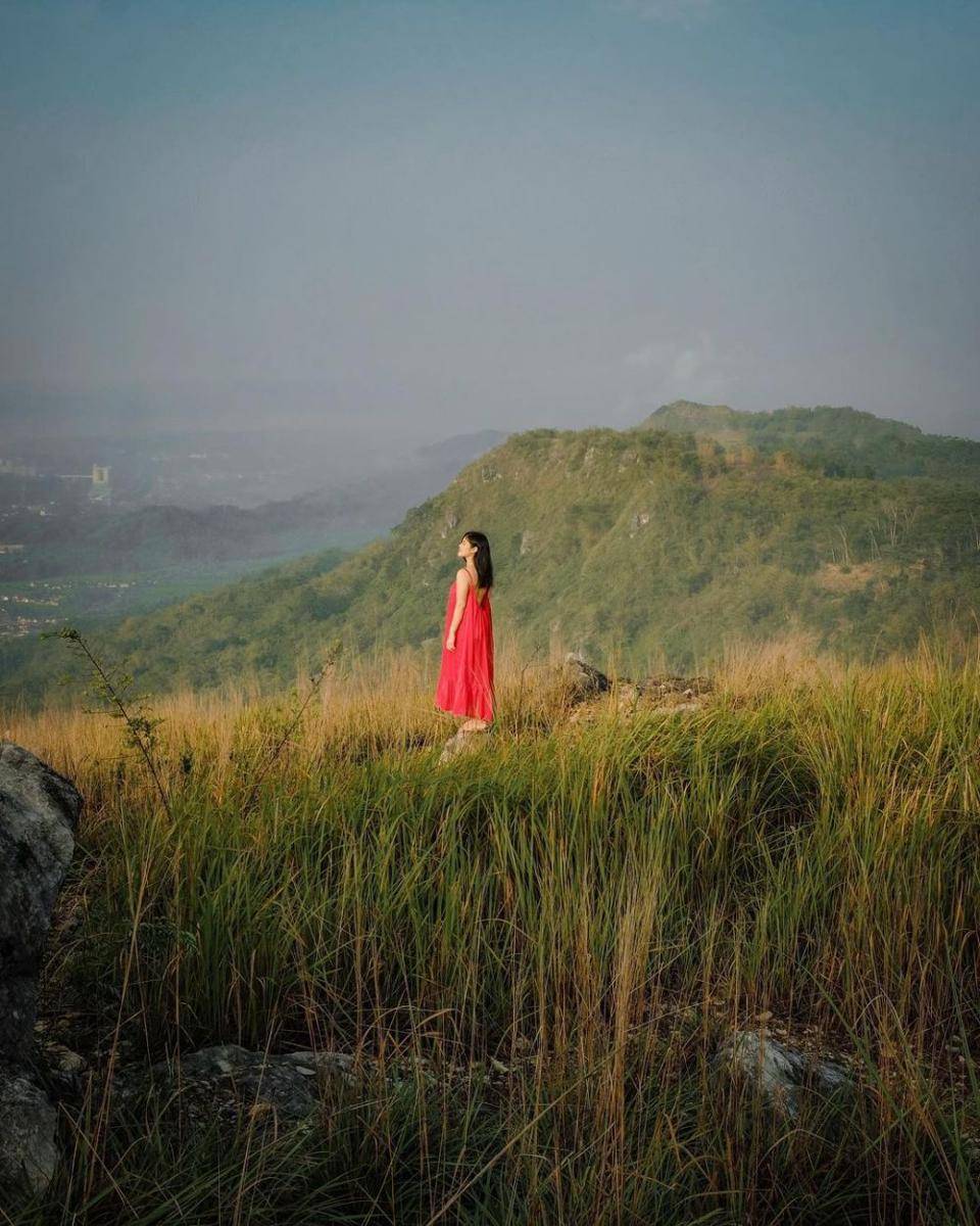 Bukit Karang Numpang (instagram.com/meisbucketlist)