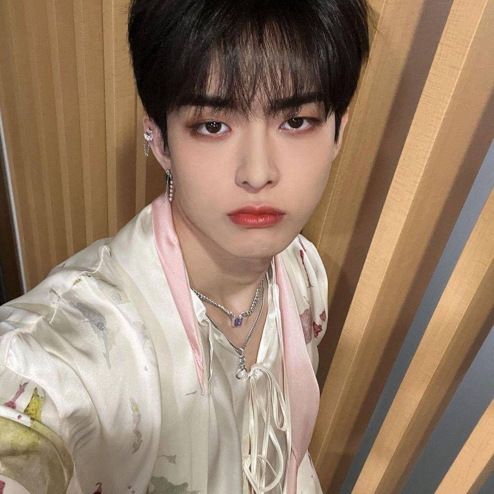 Subin VICTON (instagram.com/subsubey)