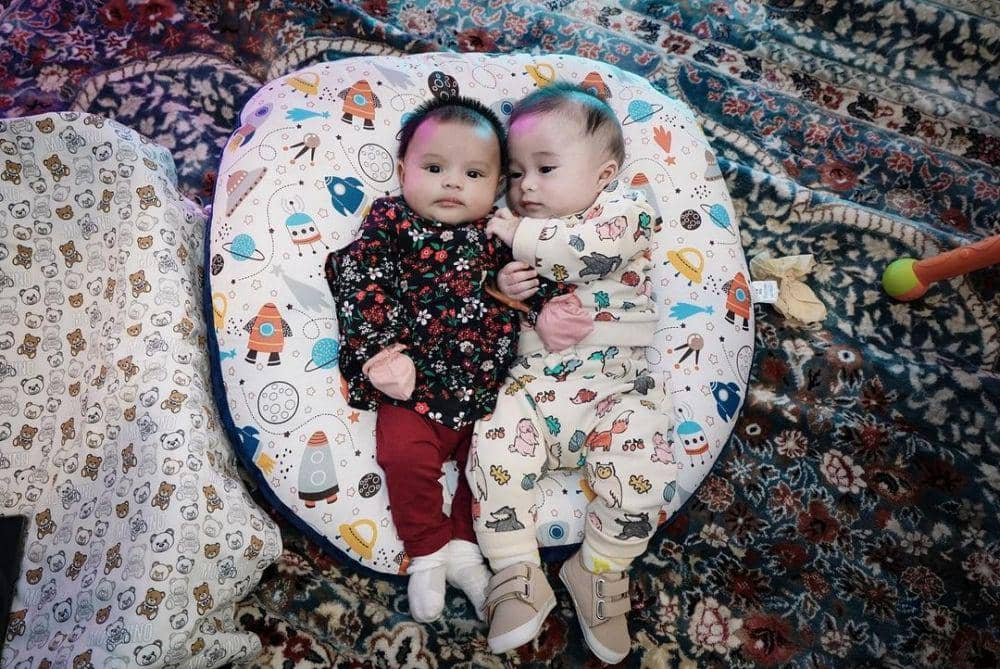 9 Potret Playdate Ameena dengan Bayi Artis, Geng Anak Sultan!