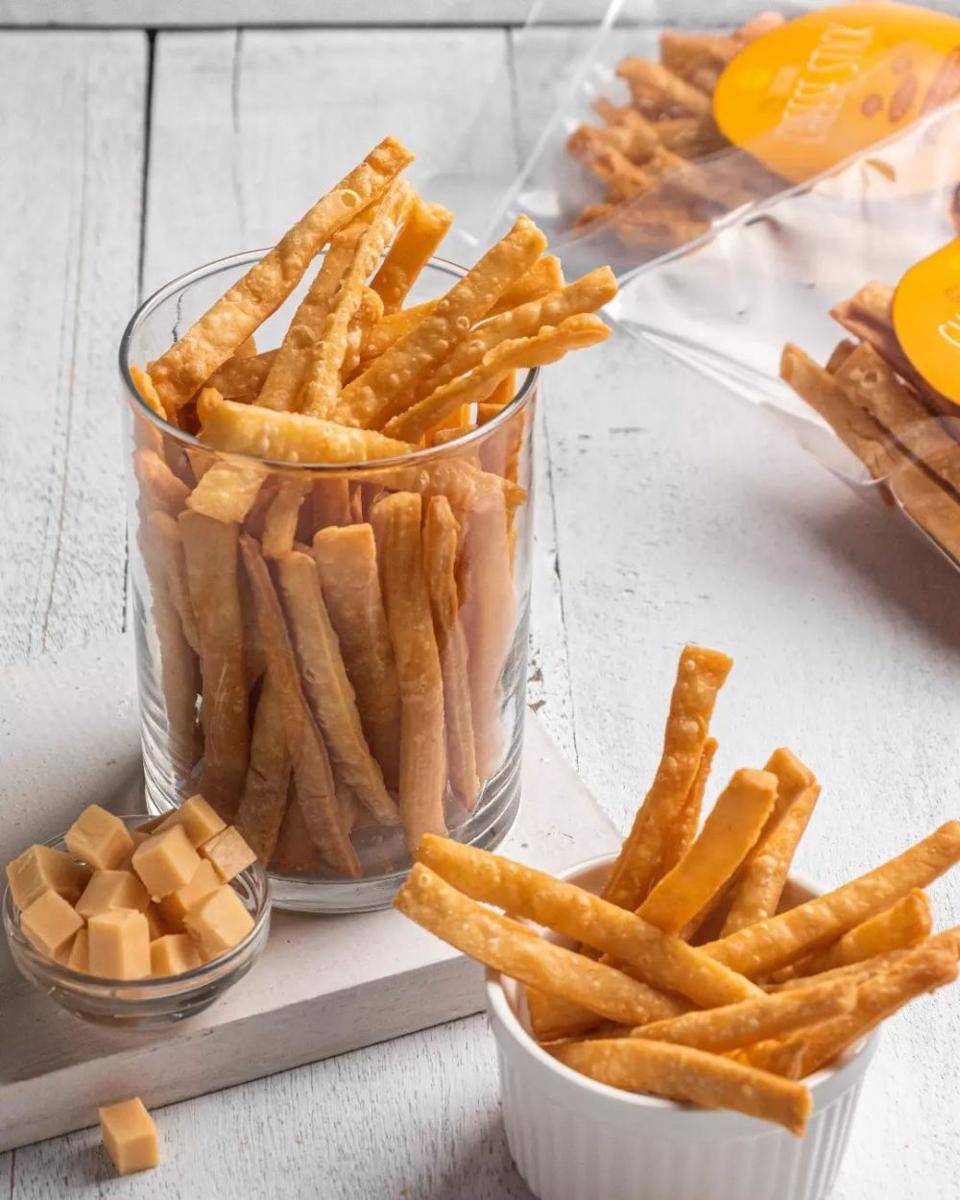 Stik keju (instagram.com/halimatufood)
