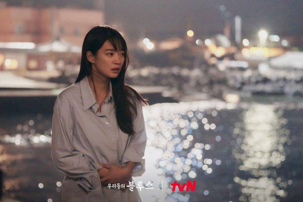 Shin Min Ah di drama Korea Our Blues (instagram.com/tvn_drama)