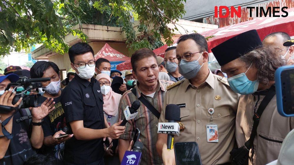 [BREAKING] Anies: 40 Pedagang Kios Pasar Gembrong yang Terbakar Akan Diberi Modal