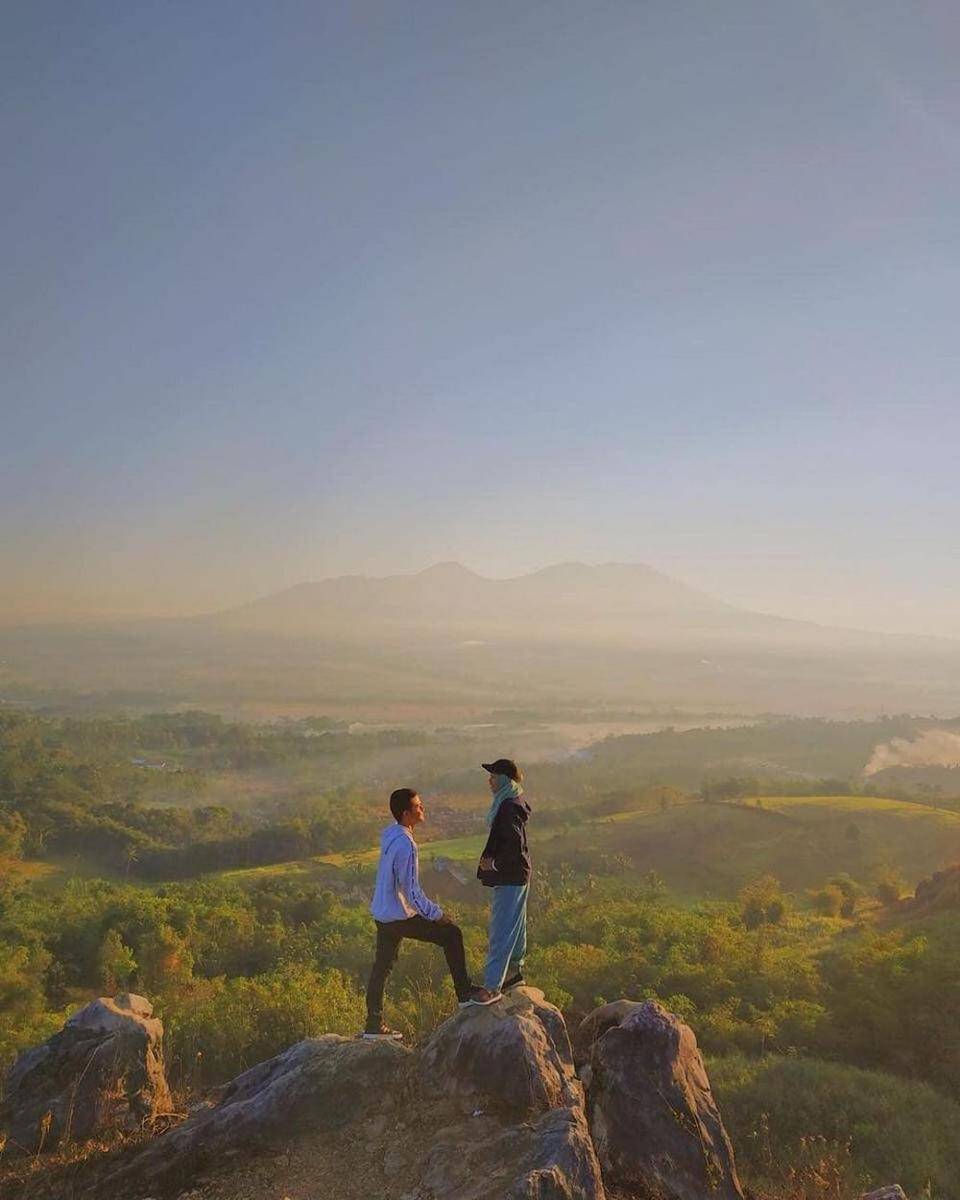 Bukit Karang Numpang (instagram.com/dikiwahyudi10)