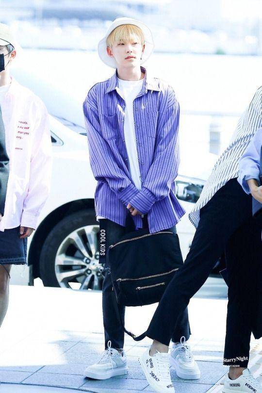 kemeja ala member SVT (twitter.com/thedailynoona)