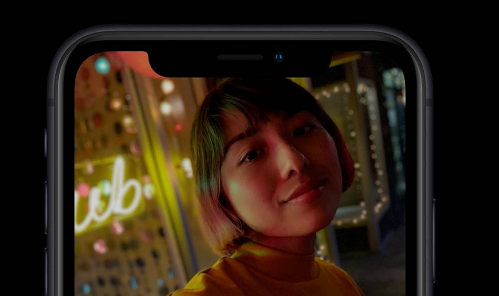 kamera selfie iPhone XR (ibox.co.id)