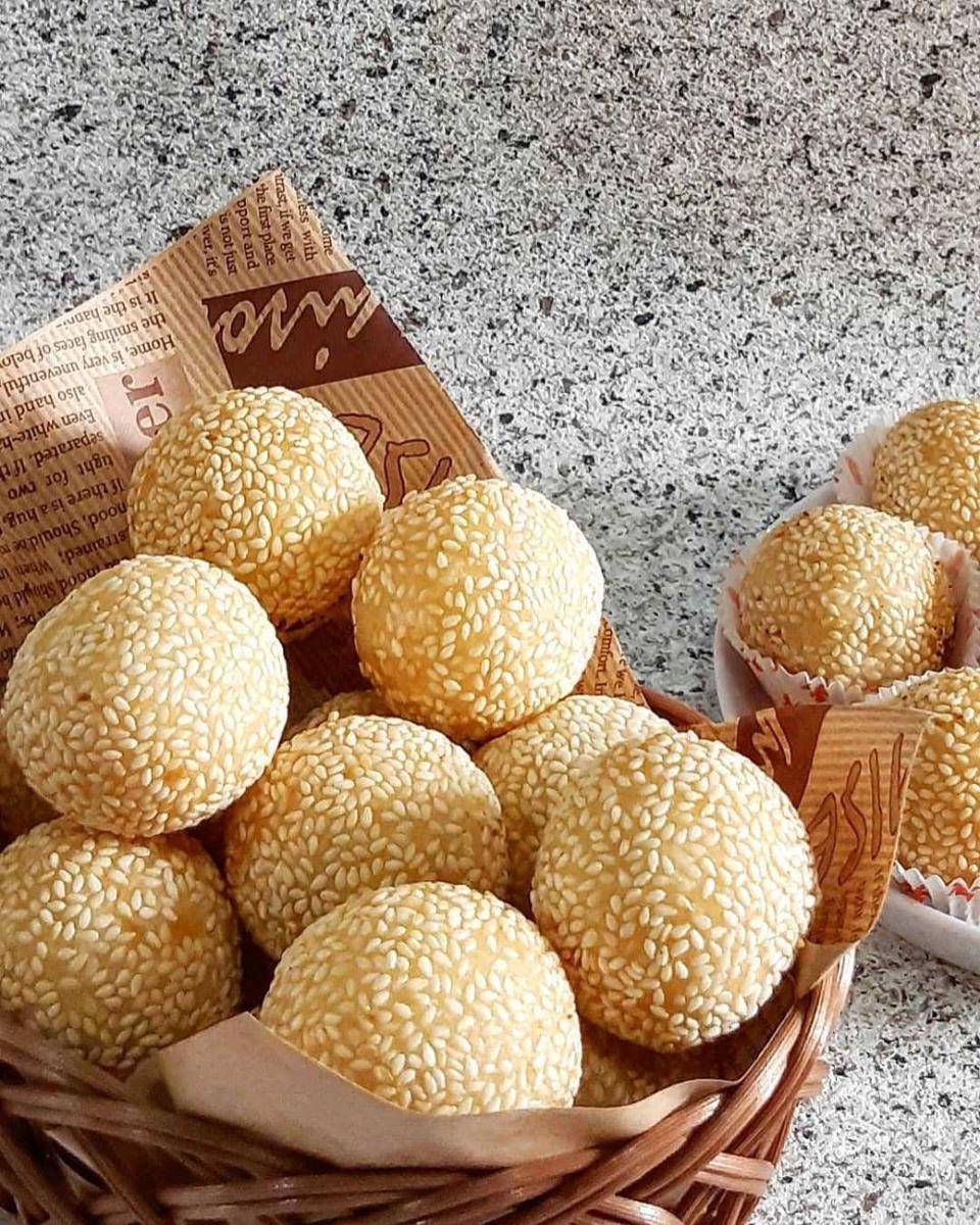 onde-onde dibawa oleh orang China (instagram.com/_amiesak)