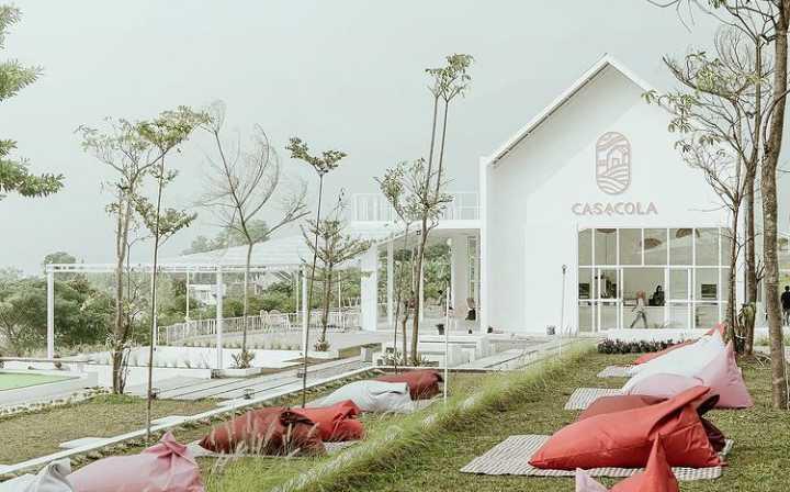 Kafe Casacola, Kafe Terbaru di Garut yang Asyik dan Instagenic!