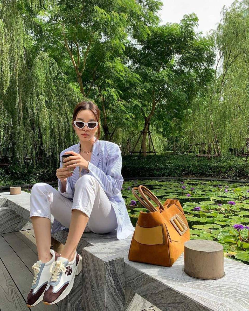 blazer ala Mo Monchanok (instagram.com/momonchanok)