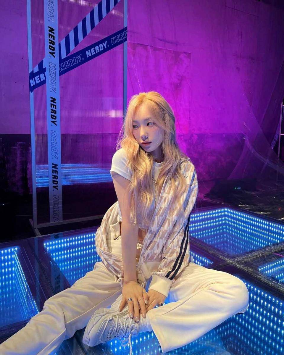 Taeyeon SNSD (instagram.com/taeyeon_ss)