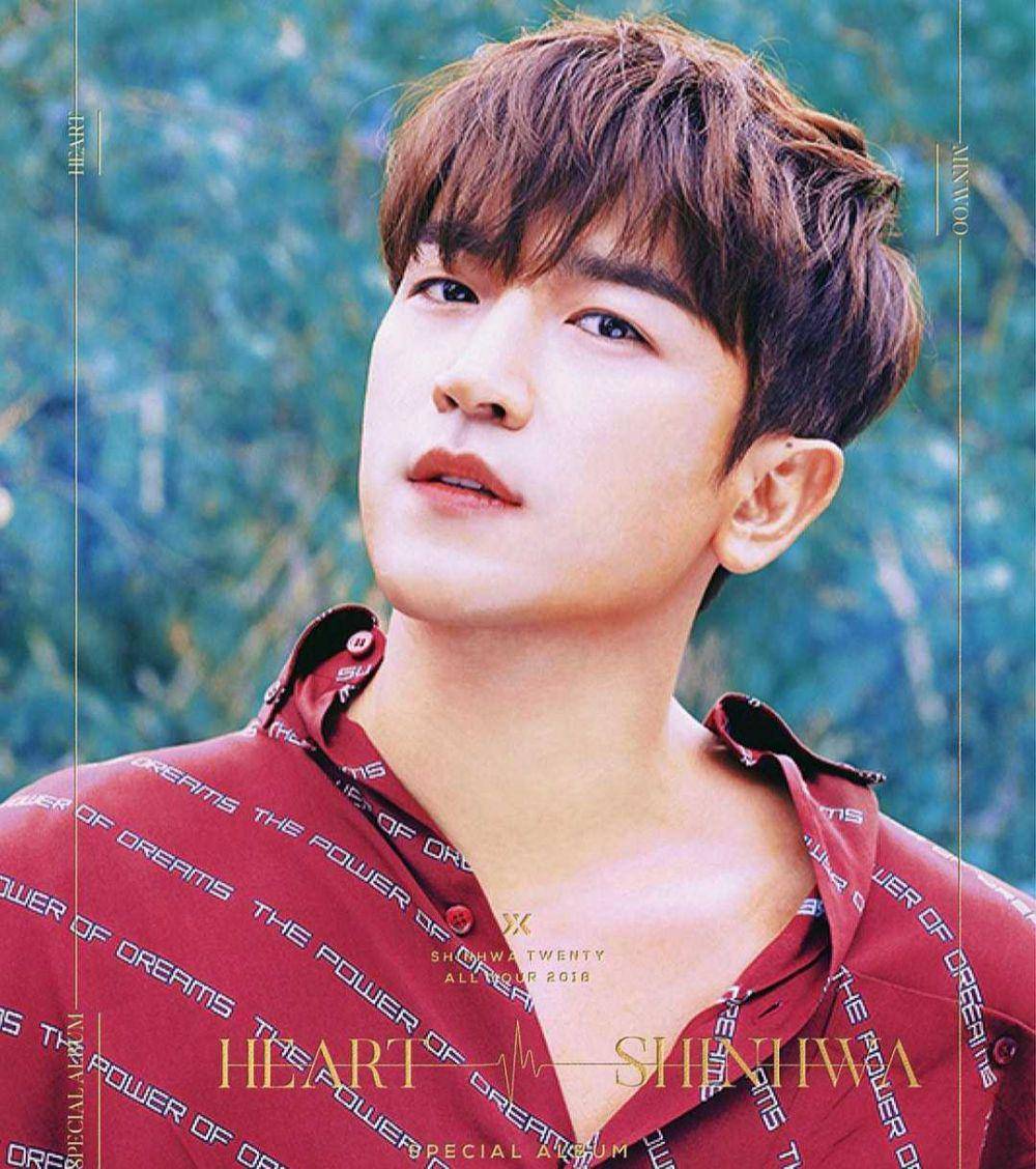 Minwoo Shinhwa (instagram.com/mstyle79)