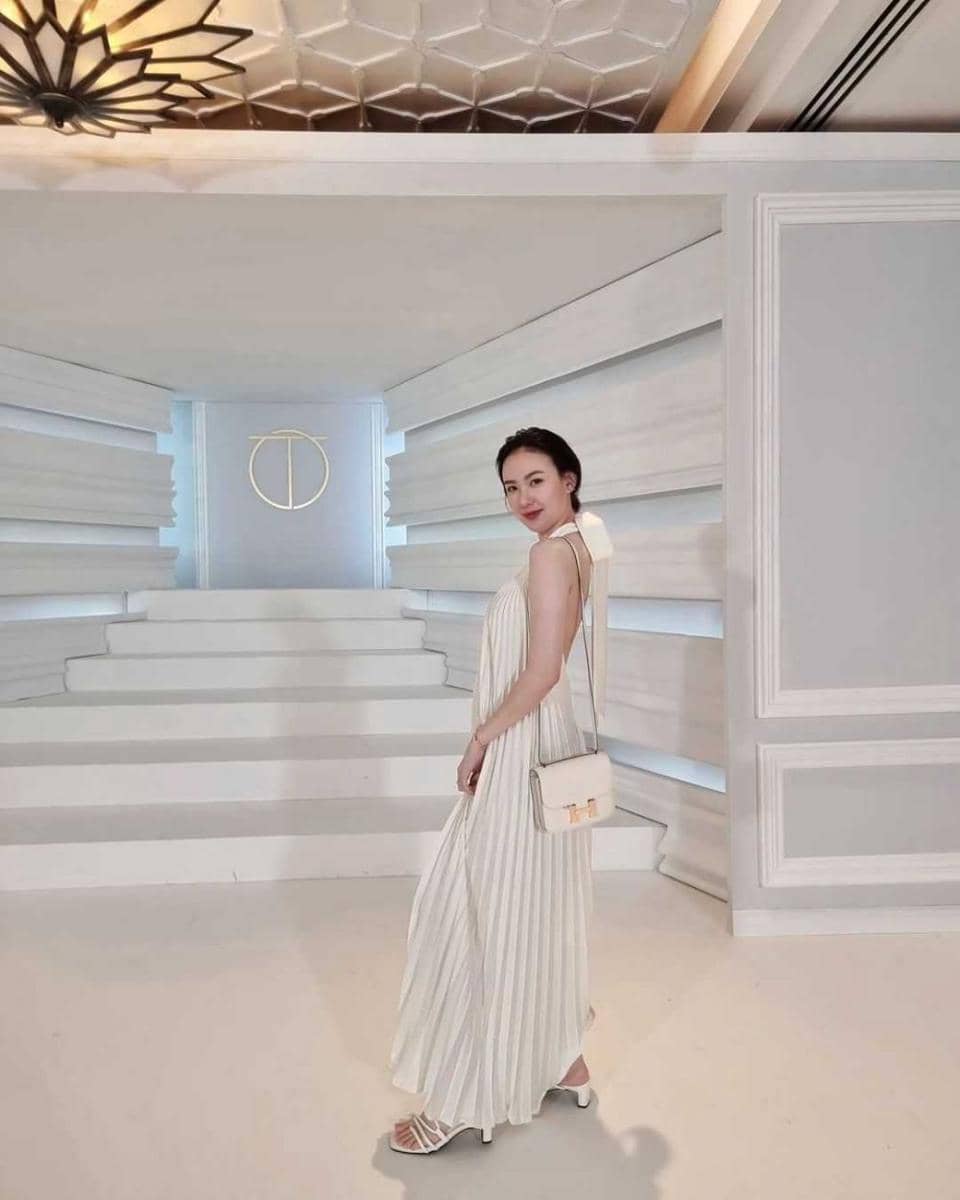 outfit Cherreen Nachjaree (instagram.com/cherreen.hvk)