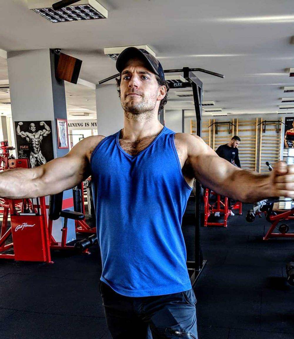 Henry Cavill (instagram.com/henrycavill)