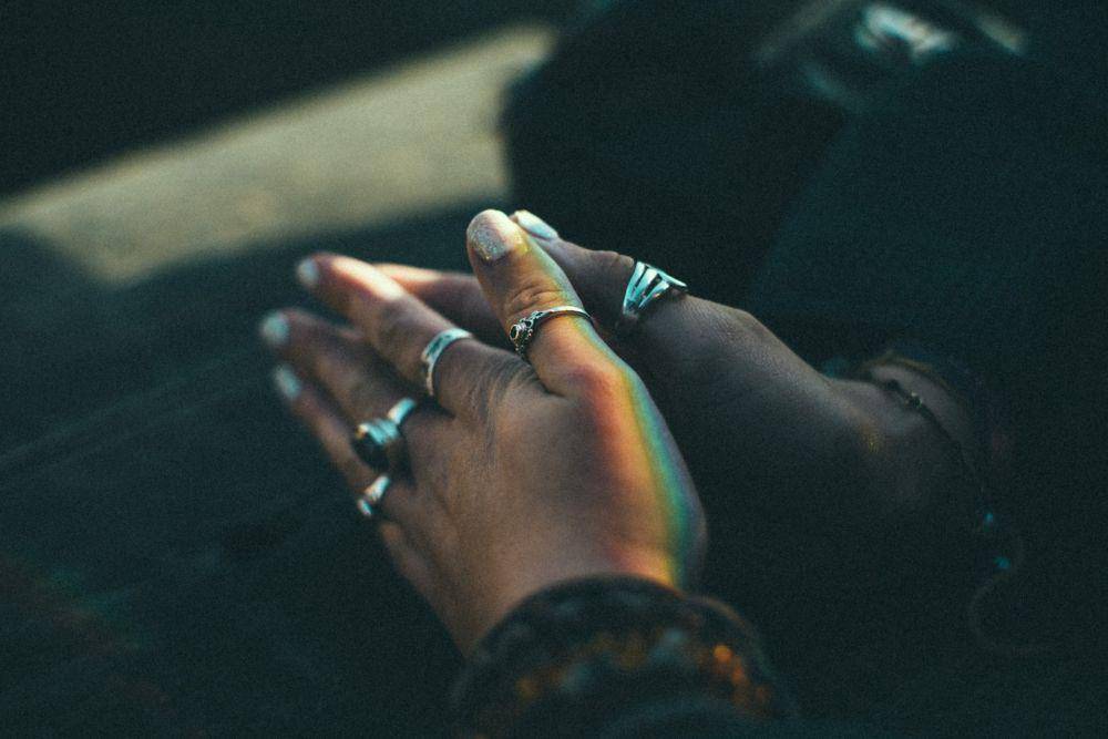 minum obat seumur hidup bukanlah hal yang mudah (unsplash.com/Michael Heuss)
