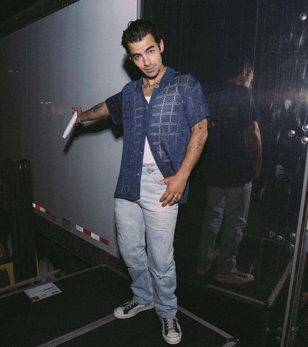 Joe Jonas (instagram.com/joejonas)