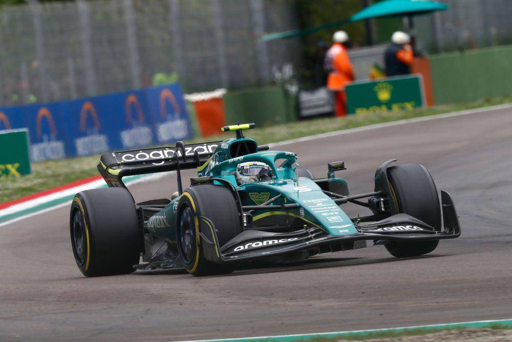 Sebastian Vettel pada balapan GP Imola 2022 (twitter.com/AstonMartinF1)