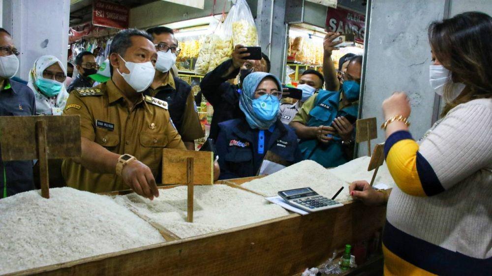 Jelang Lebaran Harga Daging Sapi dan Cabai di Kota Bandung Meroket