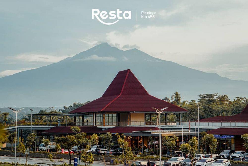 Rest Area Salatiga KM 456, Pendopo Megah Layaknya Mal