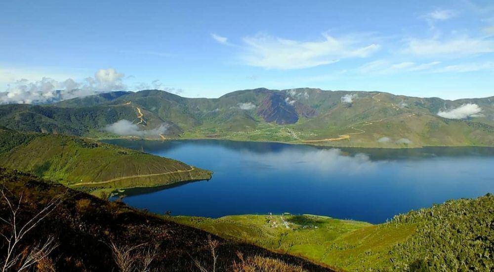 Puncak Arfak (instagram.com/marvino_apin)