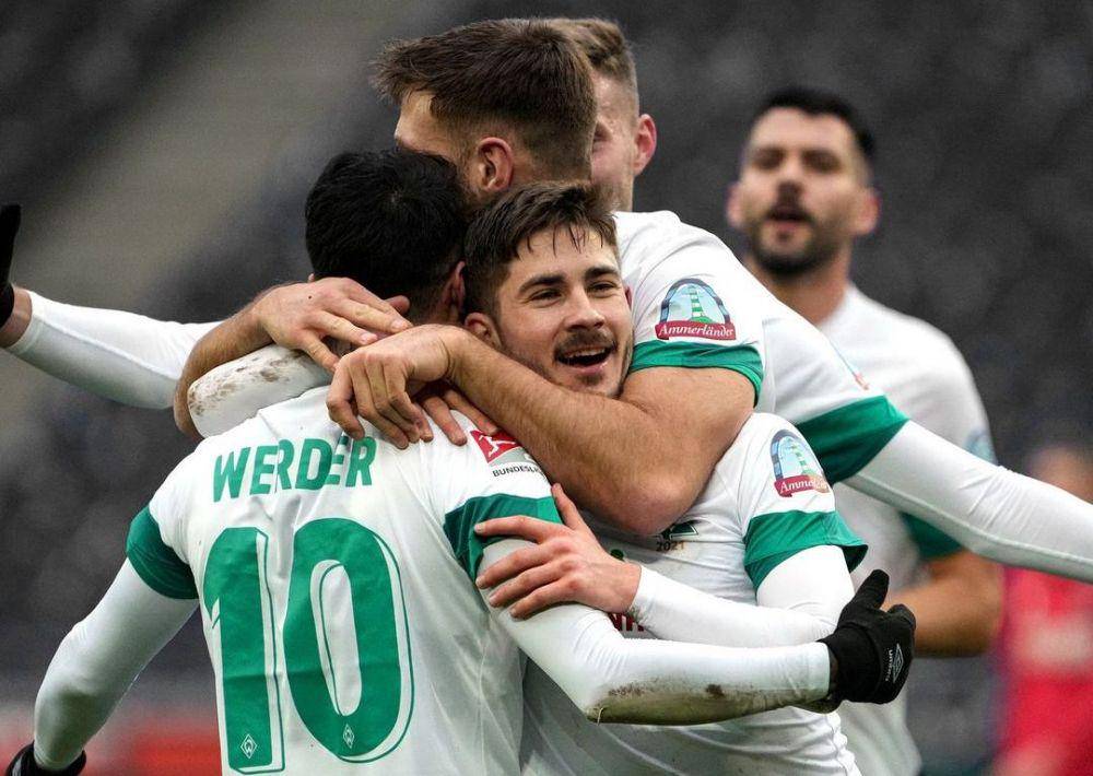 Pemain Werder Bremen saat merayakan gol. (instagram.com/werderbremen)