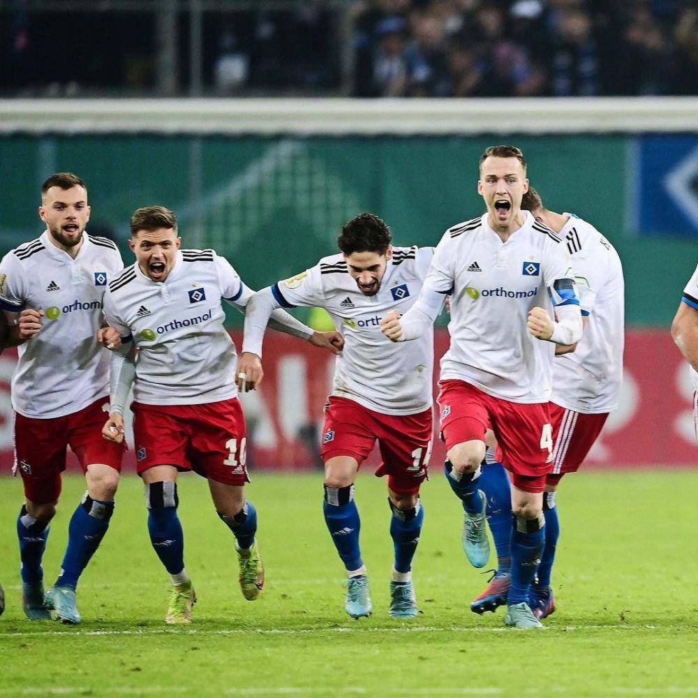 Pemain Hamburger SV saat merayakan kemenangan di DFB Pokal. (instagram.com/hsv)