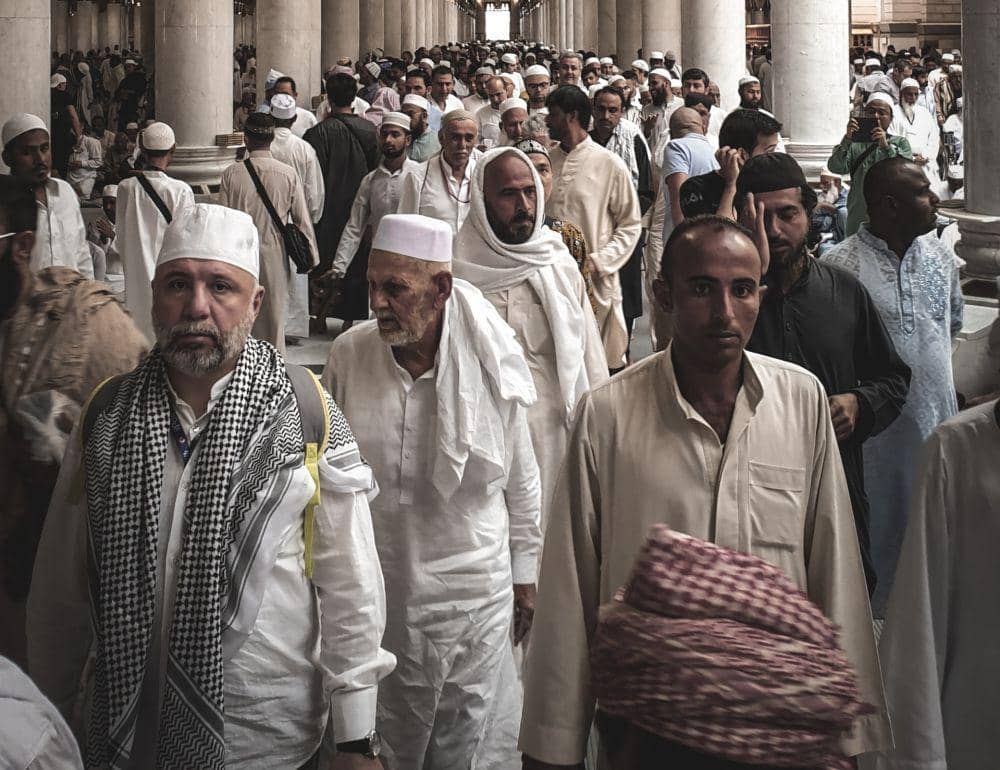 ilustrasi jemaah masjid (unsplash.com/Boim)