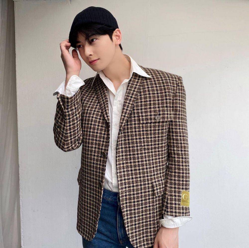 ide padu padan outfit ala Cha Eun Woo (Instagram.com/eunwo.o_c)