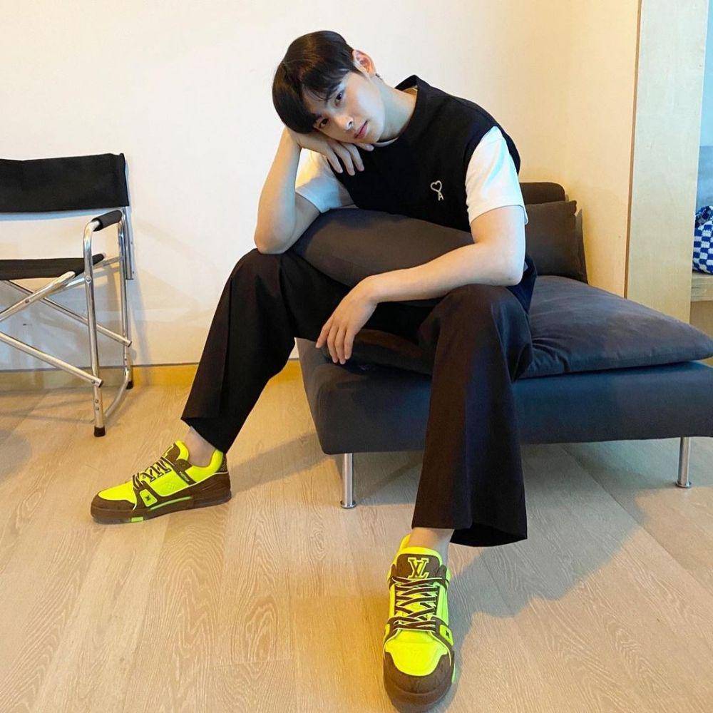 ide padu padan outfit ala Cha Eun Woo (Instagram.com/eunwo.o_c)