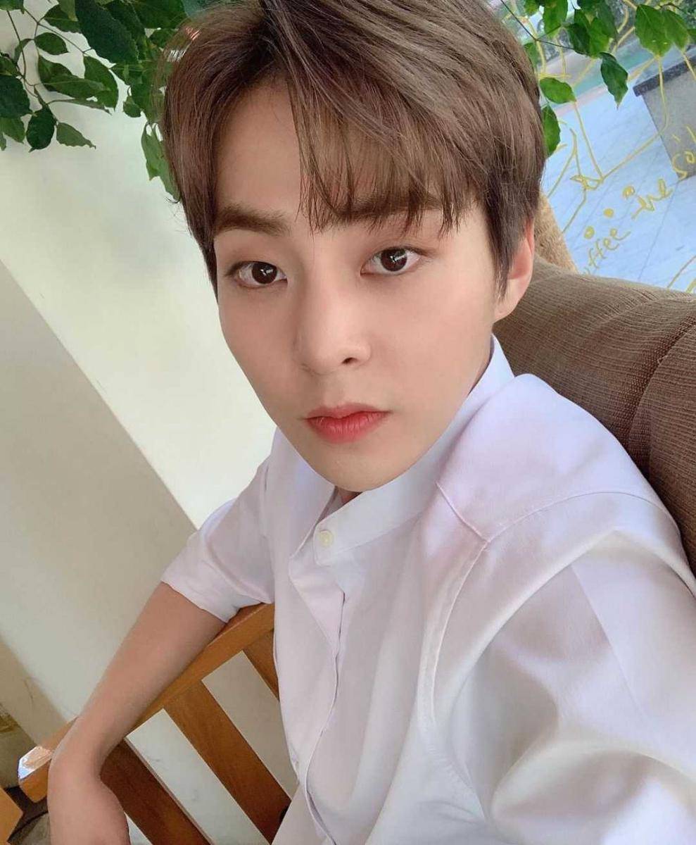 Xiumin EXO (instagram.com/e_xiu_o)