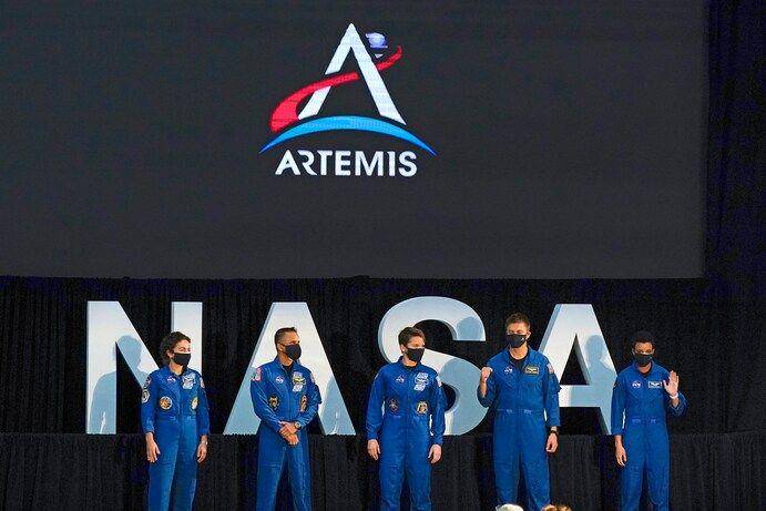 Astronot misi Artemis (washingtonpost.com/AP Photo/John Raoux)
