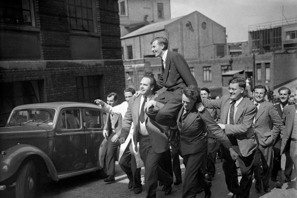 Raih Kesuksesan ala Roger Bannister, Manusia Tercepat Pertama Dunia