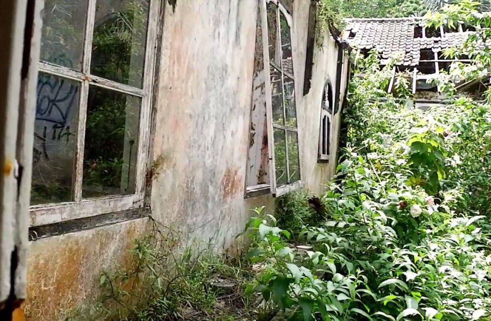 Rumah Putih Grezenberg (youtube.com/Athena Fortune)