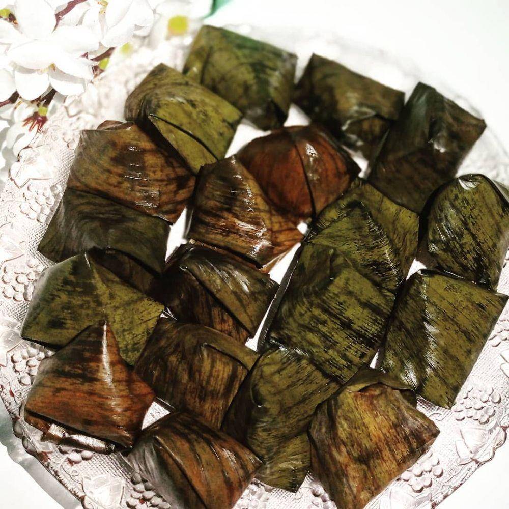 Kue bugis (instagram.com/momshariq_mahira)