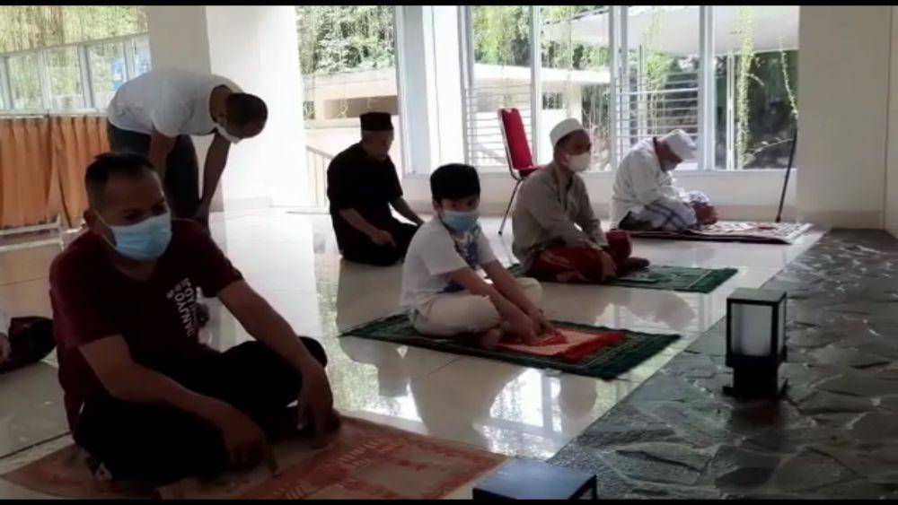 hari pertama Rafathar masuk pesantren (instagram.com/raffinagita1717)