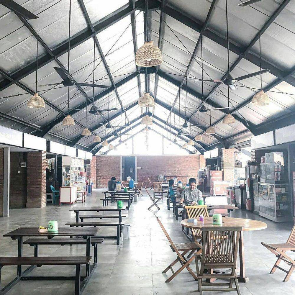 Ilustrasi Rest Area TRAVOY KM 575 (instagram.com/ngawiskyscrapercity)
