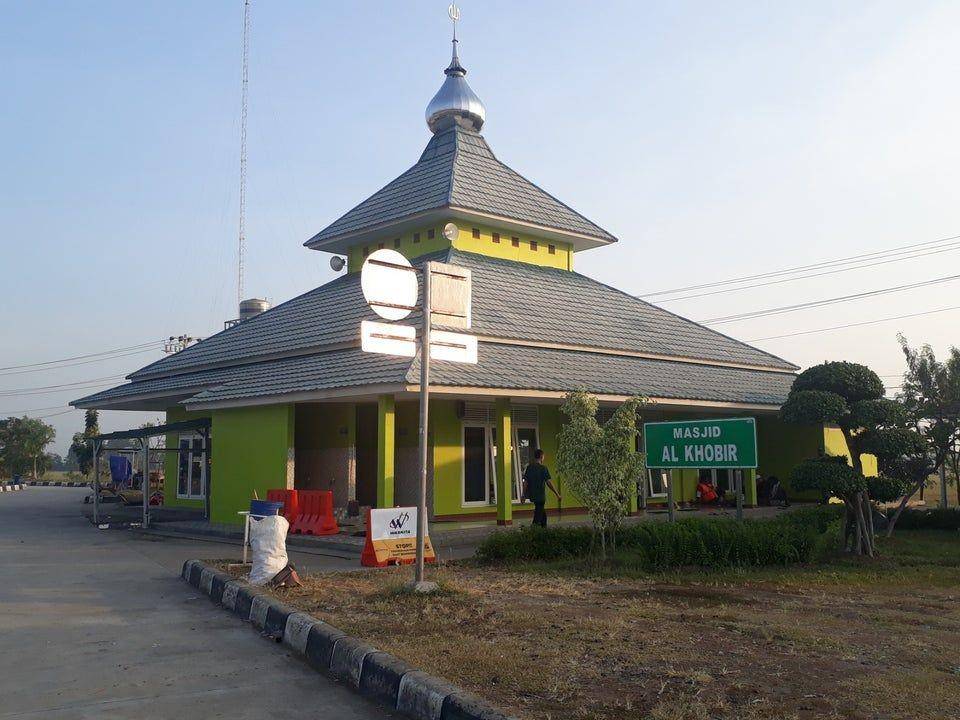 Ilustrasi Rest Area KM 252 A (https://id.foursquare.com/Bambang R)