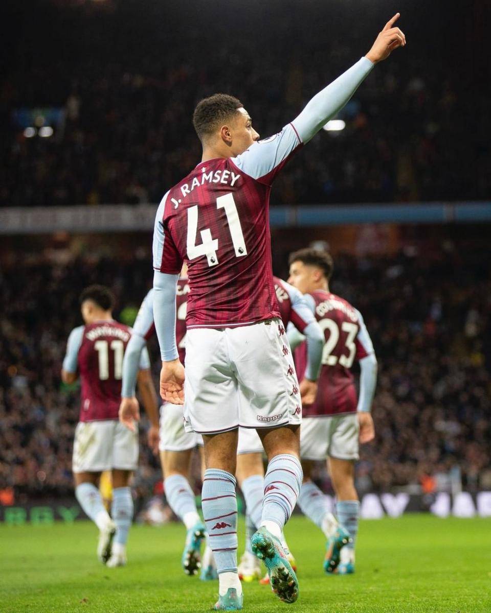 potret pemain Aston Villa (instagram.com/avfcofficial)
