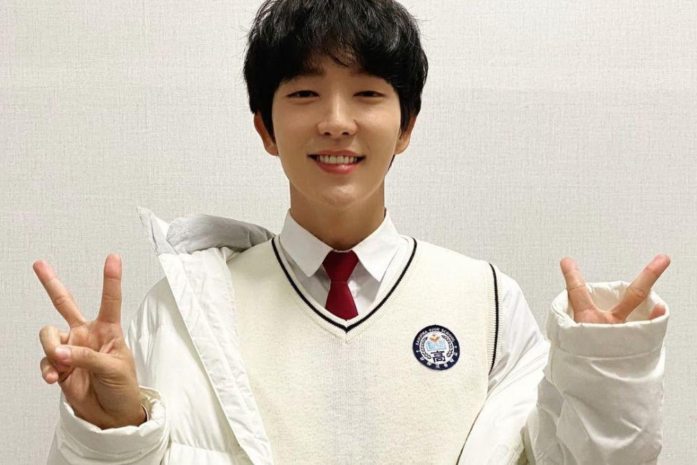 10 Potret Lee Joon Gi Baby Face di Usia 40, Ahjussi Kiyowo Gak Keriput