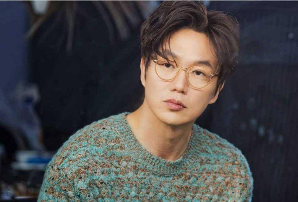 Sung Si Kyung (instagram.com/mayersung)