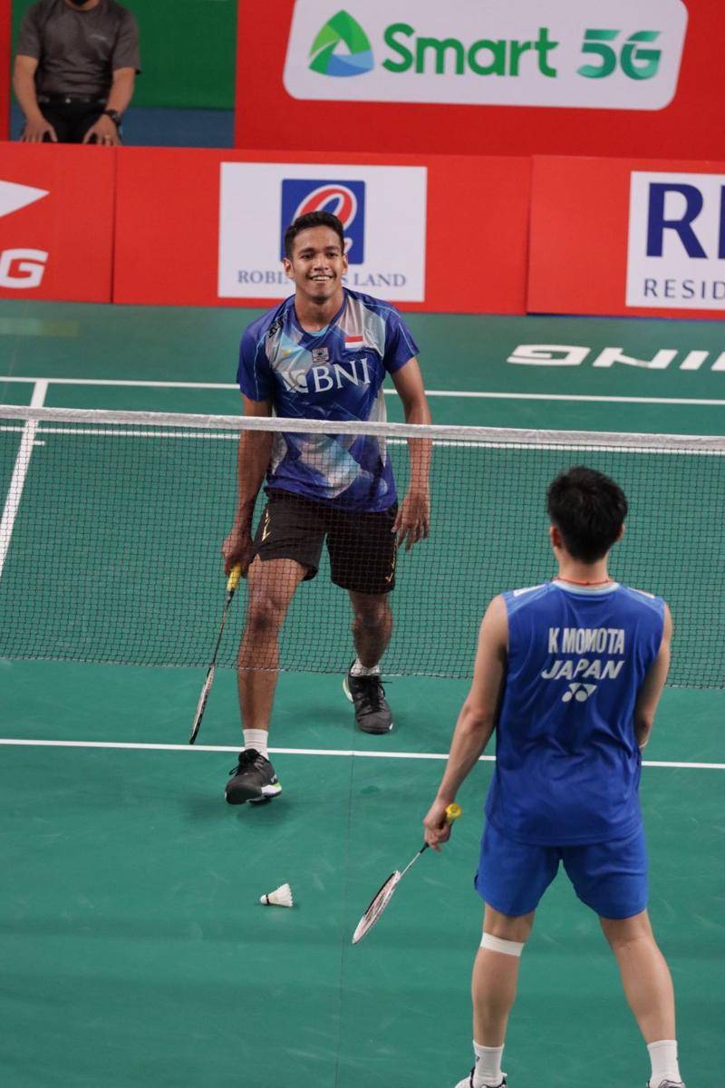 Chico Aura Dwi Wardoyo hadapi Kento Momota di Kejuaraan Bulu tangkis Asia 2022 (Twitter.com/@Badminton_Asia)